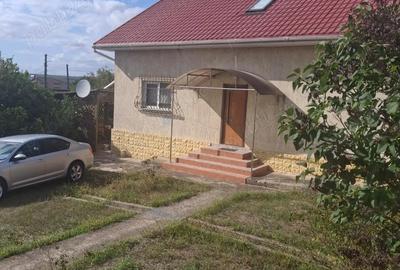 Casă cu 4 camere cu Teren 1300 Mp în Poarta Albă - 2