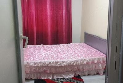 Apartament cu 3 camere semidecomandat în Central - 1