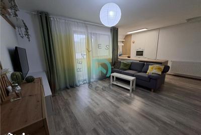 Apartament cu 3 camere decomandat în Tractorul - 1