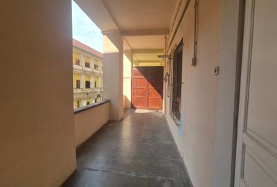 Apartament cu 3 camere semidecomandat în Central - 10