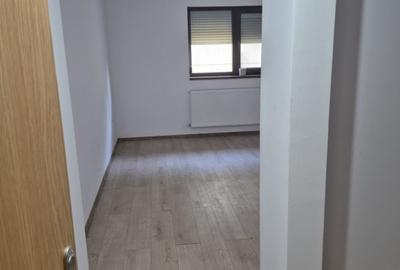 Casă cu 3 camere cu Teren 400 Mp în Domnești - 5