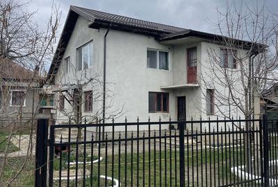 Apartament cu 4 camere semidecomandat în Central - 11