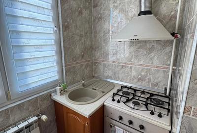Apartament cu 3 camere decomandat în Alfa - 10