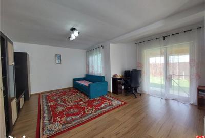 Casă cu 5 camere cu Teren 540 Mp în Sânmihaiu Român - 17