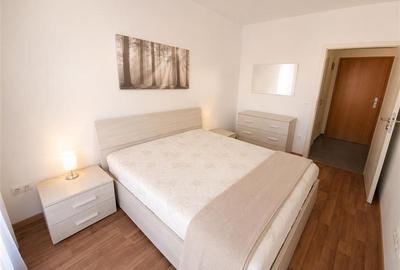 Apartament cu 2 camere decomandat, mobilat în Tractorul - 4