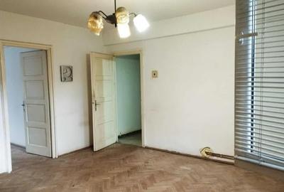 Apartament cu 2 camere decomandat în Centrul Civic