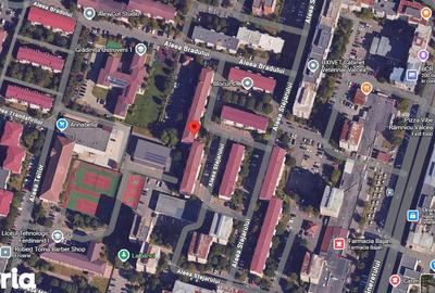 Apartament cu 3 camere decomandat în Ostroveni - 9