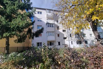 Mioritei- spre Banca Na?ionala- 2 camere cu imbunata? - 10