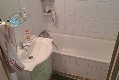 Titan-Liviu Rebreanu, bloc reabilitat, etaj 3/4, liber - 12