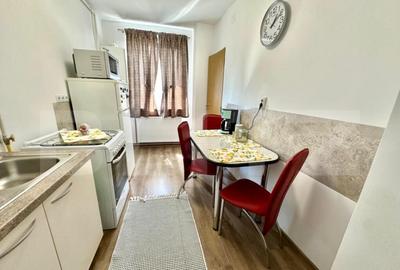 Apartament 3 camere,2 balcoane,complet renovat,Zona centrala - 4