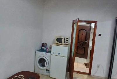 Garsonieră decomandată în Far