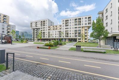 Apartament cu 2 camere semidecomandat, mobilat în Tractorul - 15