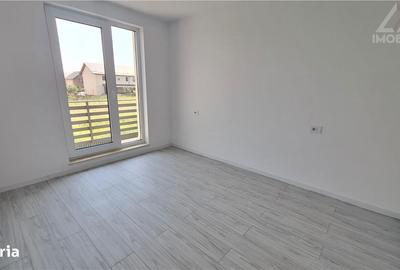 Casă cu 4 camere cu Teren 250 Mp în Rediu - 2