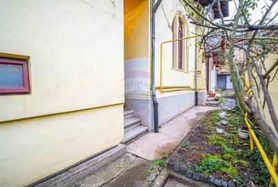 Casa ultracentrala cu 2 camere de vanzare in Ploiesti - 11