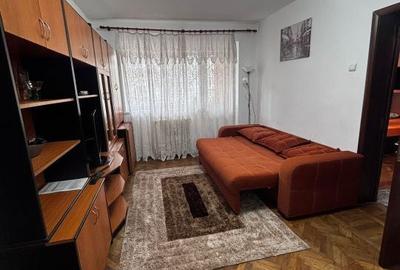 Apartament cu 2 camere semidecomandat în Giulești