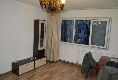 Apartament cu 2 camere decomandat în B-dul București - 2
