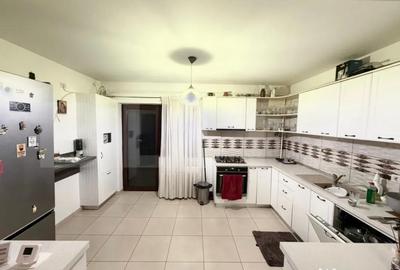 Casă cu 4 camere cu Teren 123 Mp în Central