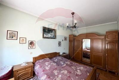 Casă  str. Progresului , Sebes, destinatie : uni/multifamiliala - 7