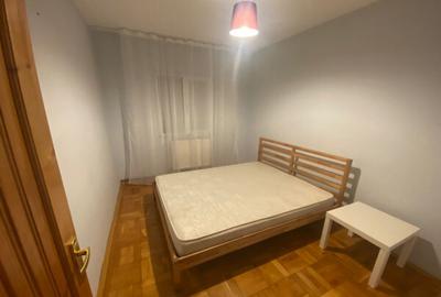 Apartament cu 4 camere decomandat în Micro 3 - 6