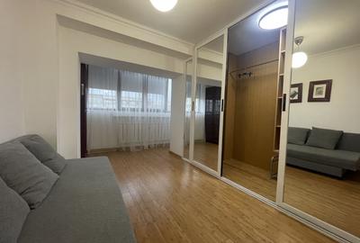 Apartament cu 3 camere semidecomandat, mobilat în Decebal - 5