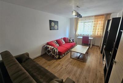 Apartament cu 2 camere decomandat în Micro IV - 14
