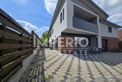 Duplex in Andrei Muresanu ideal pentru locuit sau cabinete medicale!