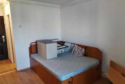 Garsonieră semidecomandată în Tractorul - 2