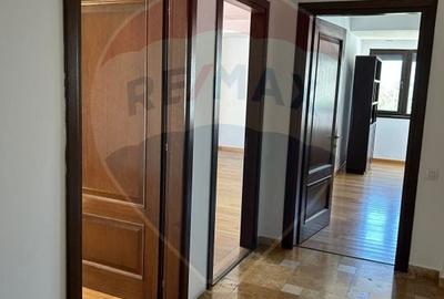 DE INCHIRIAT Apartament 4 camere in zona Baneasa - 10
