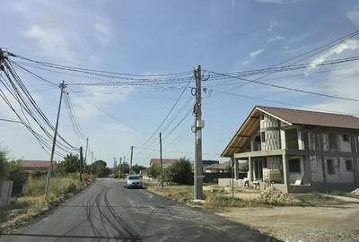 Teren de 6000 mp, în Lazu - 10