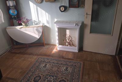 Apartament cu 3 camere decomandat în 22 Decembrie - 6