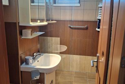 Apartament cu 3 camere decomandat în Central - 6