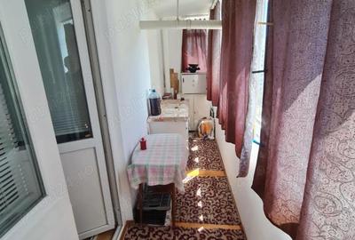 Apartament cu 3 camere decomandat în Central - 2