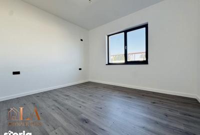 Casă cu 4 camere cu Teren 400 Mp în Domnești - 5