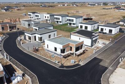 Casa 3 Camere, Finisaje Premium, Curte Amenajata, Statie STV - 12