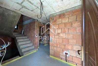 Casă cu 5 camere cu Teren 425 Mp în Micești - 12