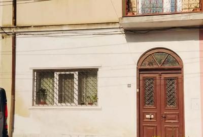 Casă cu 3 camere în Central - 2