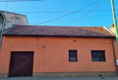 Casa de vanzare central - 2