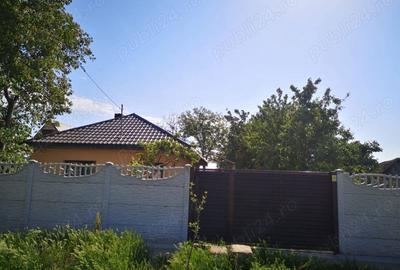 Casă cu 1 camere cu Teren 600 Mp în Amara - 1