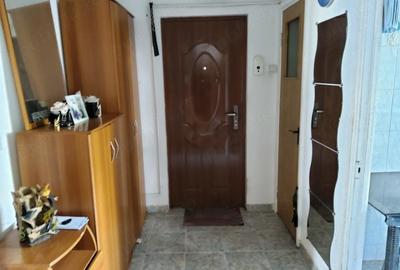 Apartament cu 3 camere decomandat în Giurgiului - 5
