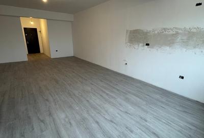 Apartament cu 3 camere decomandat în Energia - 8