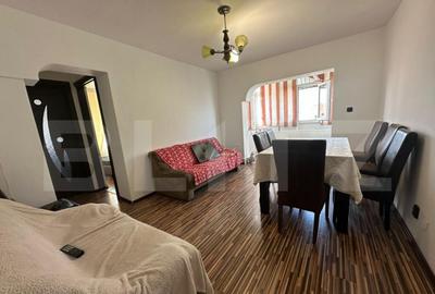 Apartament 3 camere, Zona Plopilor, 48 mp
