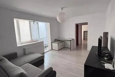 Apartament cu 2 camere semidecomandat în Complex Studențesc