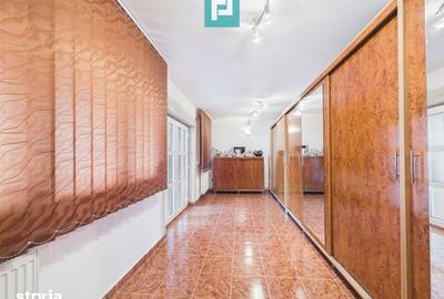 Casă cu 6 camere cu Teren 1706 Mp în Central - 6