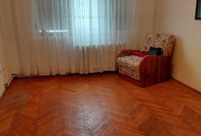 Apartament cu 2 camere semidecomandat în Exterior Vest