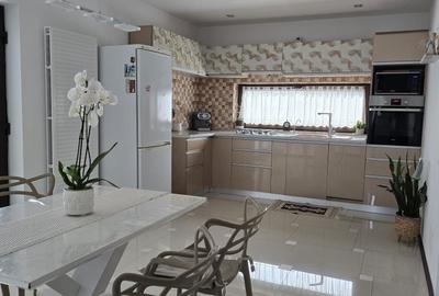 Casă cu 4 camere cu Teren 800 Mp în Pleașa - 3