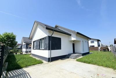 Casa mobilata si utilata - 3 camere - 375mp teren - gaz - curent - 4