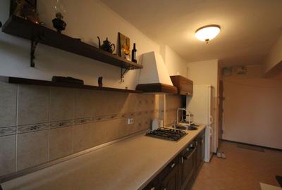 Apartament cu 3 camere decomandat, mobilat în Circumvalațiunii - 43