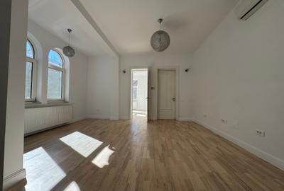 Duplex cu 10 camere cu Teren 180 Mp în Capitale - 4