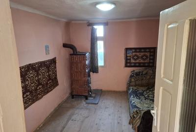 Casă cu 4 camere în Laloșu - 2