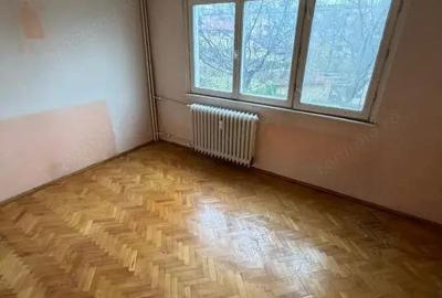 Tatarasi- Apartament 3 camere decomandat, etajul 1 - 3